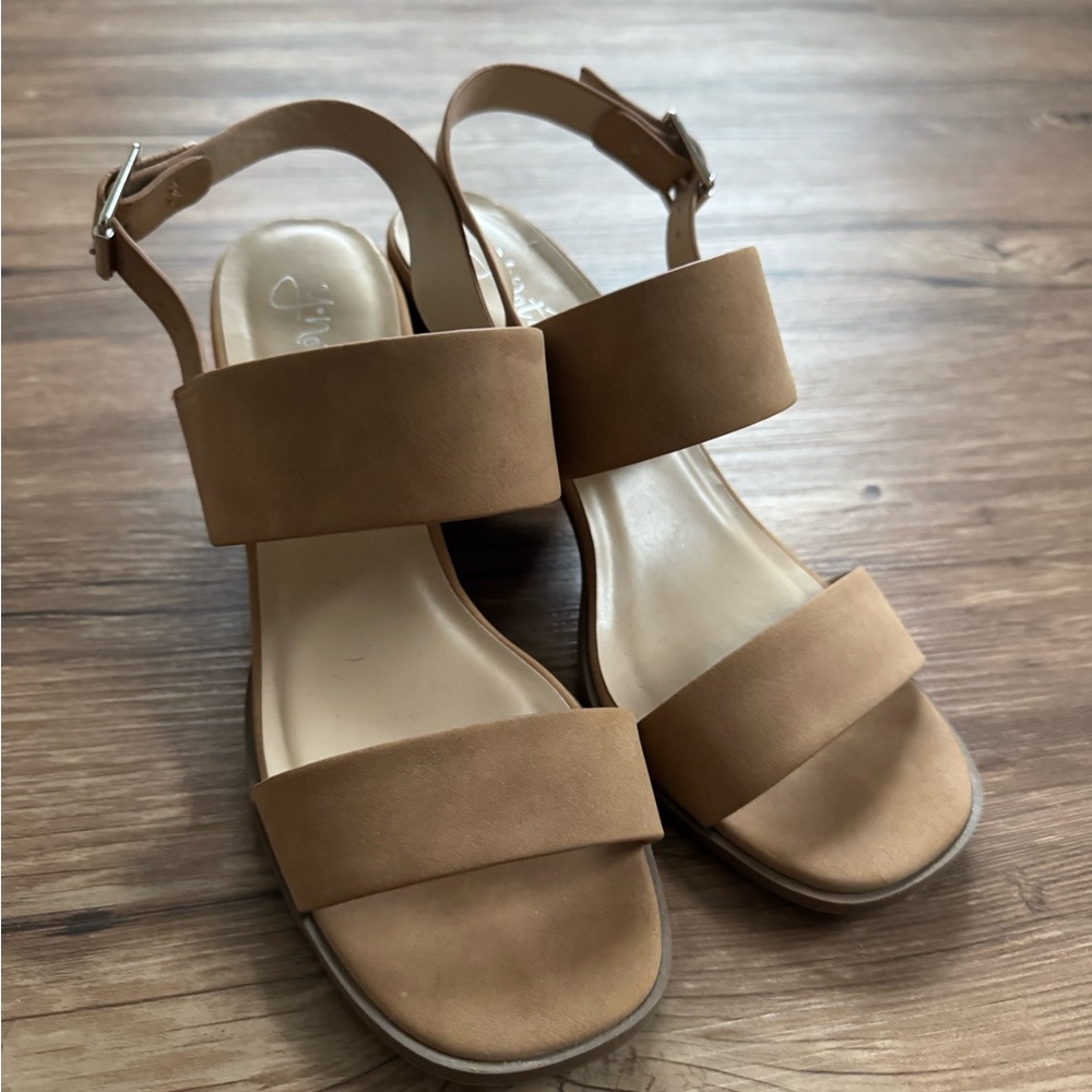 Tan Women's Sandals - Picture 2 of 8
